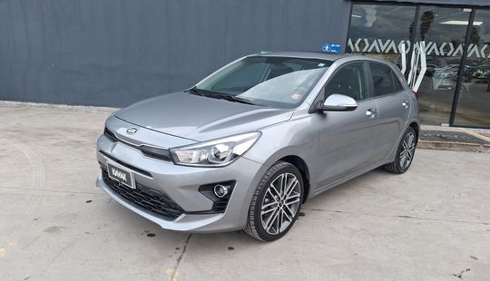 Kia • RIO 5