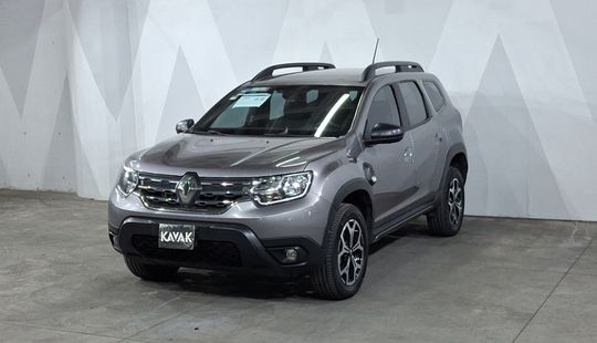 Renault • Duster