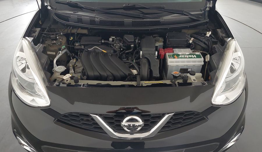 Nissan March 1.6 16V FLEX SV Hatchback 2015
