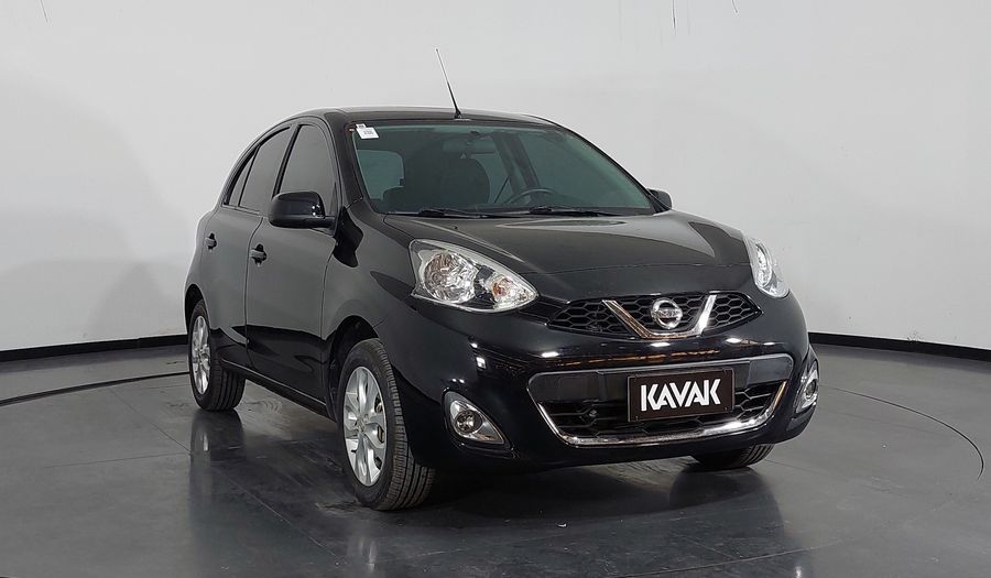 Nissan March 1.6 16V FLEX SV Hatchback 2015
