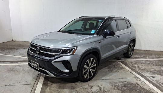 Volkswagen • Taos