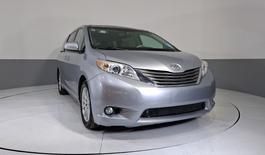 Toyota Sienna 3.5 XLE PIEL AT Minivan 2014