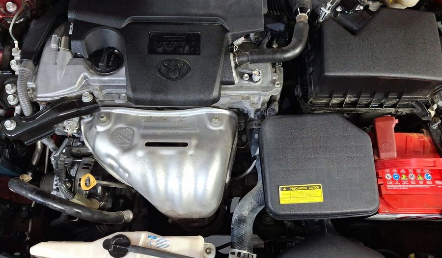 Toyota Camry 2.5 XLE L4 6AT Sedan 2016