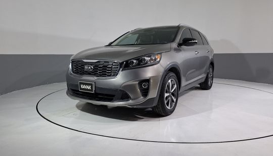 Kia • Sorento