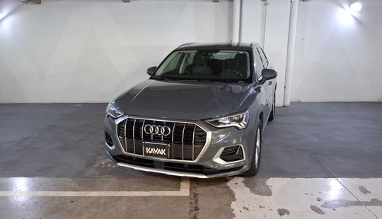 Audi • Q3