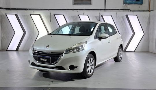 Peugeot • 208