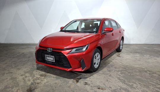 Toyota • Yaris