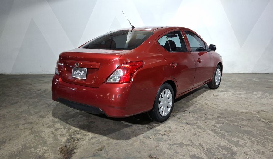 Nissan Versa 1.6 DRIVE Sedan 2018