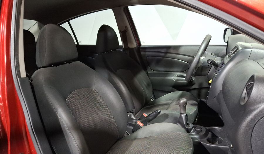 Nissan Versa 1.6 DRIVE Sedan 2018