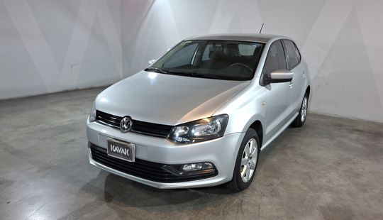 Volkswagen • Polo