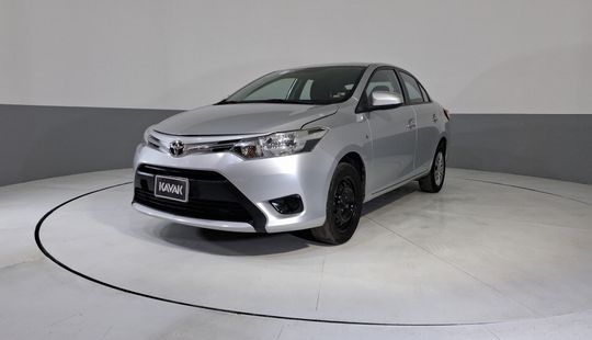 Toyota • Yaris