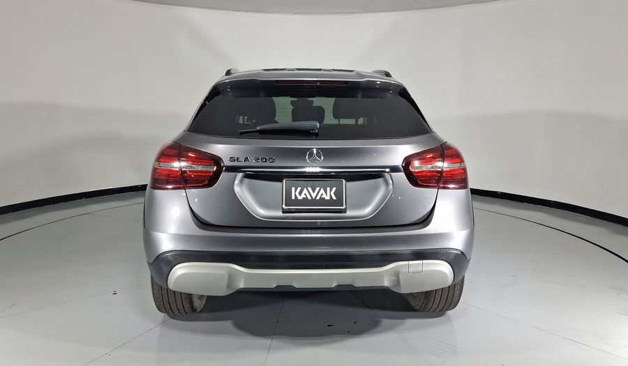 Mercedes Benz Clase Gla 1.6 GLA 200 DCT Suv 2020