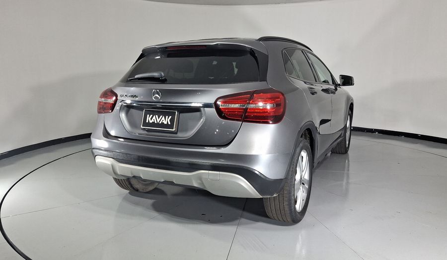 Mercedes Benz Clase Gla 1.6 GLA 200 DCT Suv 2020