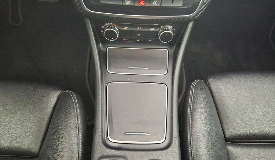 Mercedes Benz Clase Gla 1.6 GLA 200 DCT Suv 2020