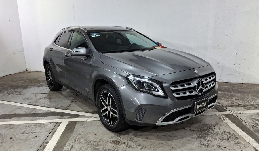 Mercedes Benz Clase Gla 1.6 GLA 200 SPORT DCT Suv 2018