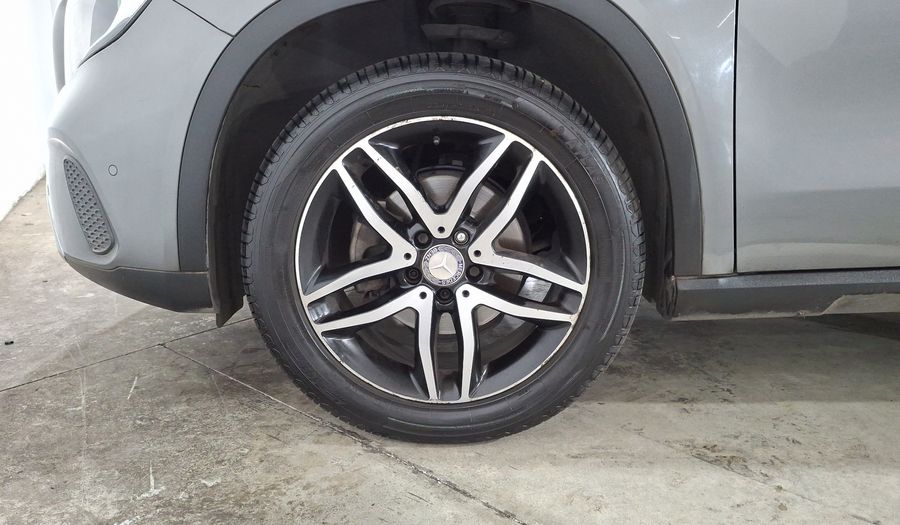 Mercedes Benz Clase Gla 1.6 GLA 200 SPORT DCT Suv 2018