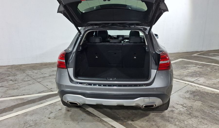Mercedes Benz Clase Gla 1.6 GLA 200 SPORT DCT Suv 2018