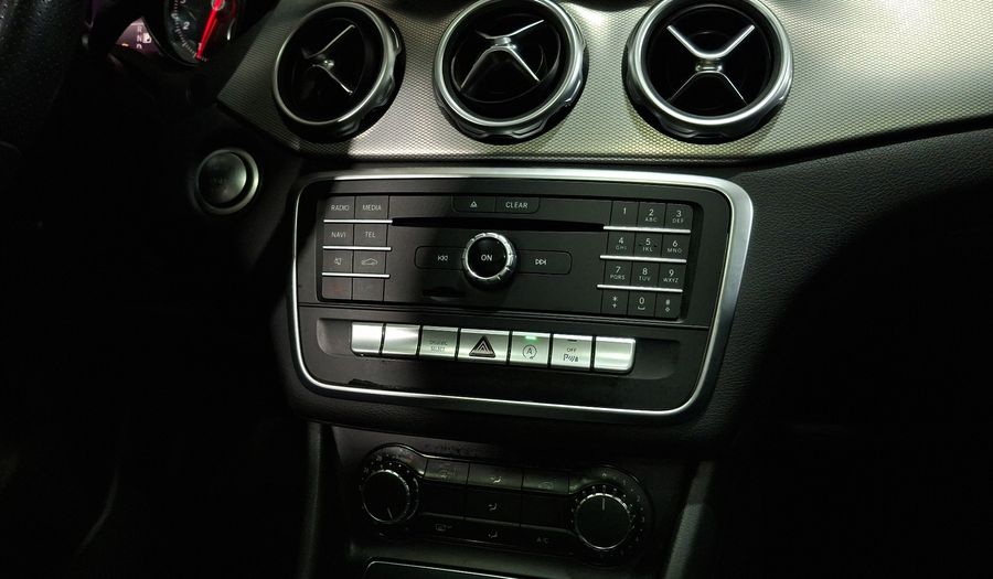 Mercedes Benz Clase Gla 1.6 GLA 200 SPORT DCT Suv 2018