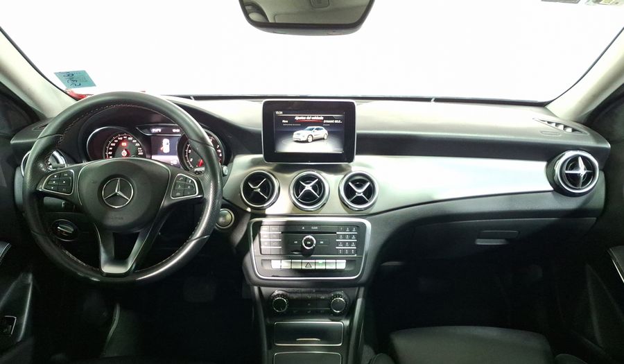 Mercedes Benz Clase Gla 1.6 GLA 200 SPORT DCT Suv 2018