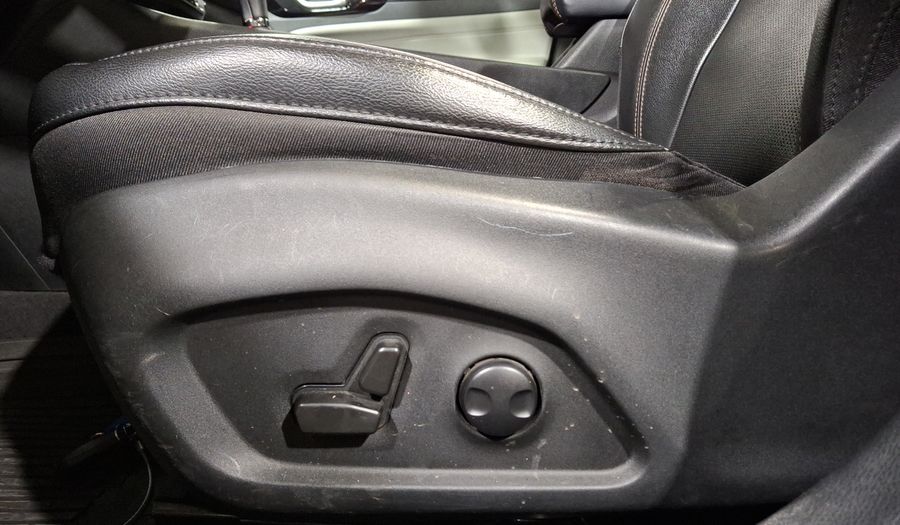 Jeep Compass 2.4 LIMITED PREMIUM AUTO Suv 2022
