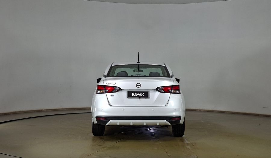 Nissan Versa 1.6 SENSE Sedan 2022