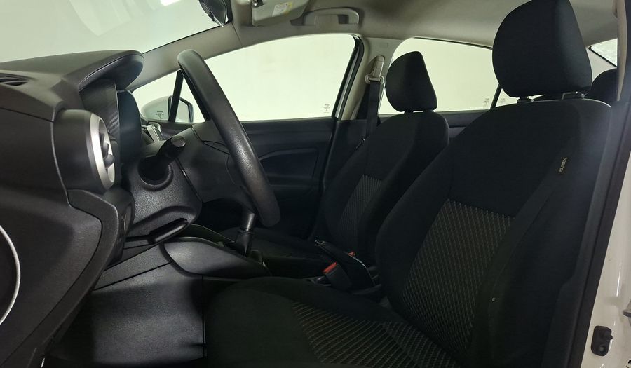Nissan Versa 1.6 SENSE Sedan 2022