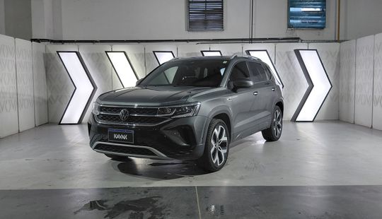 Volkswagen • Taos