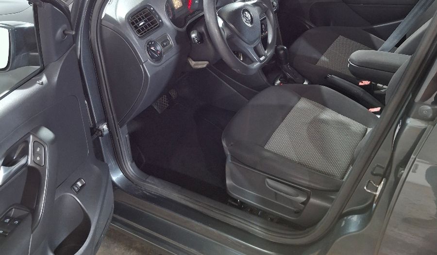 Volkswagen Vento 1.6 COMFORTLINE TIPTRONIC Sedan 2018