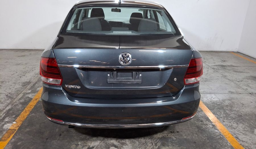 Volkswagen Vento 1.6 COMFORTLINE TIPTRONIC Sedan 2018