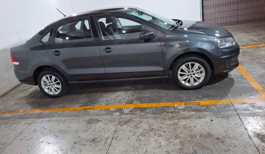Volkswagen Vento 1.6 COMFORTLINE TIPTRONIC Sedan 2018