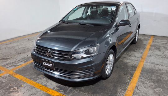 Volkswagen • Vento