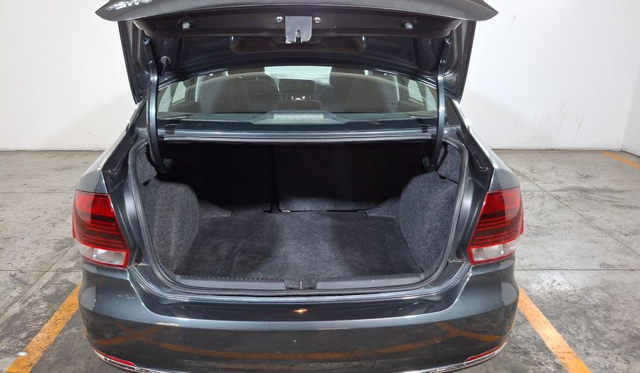 Volkswagen Vento 1.6 COMFORTLINE TIPTRONIC Sedan 2018