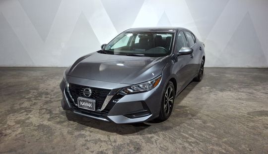 Nissan • Sentra