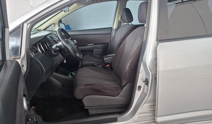 Nissan Tiida 1.8 ACENTA Hatchback 2011