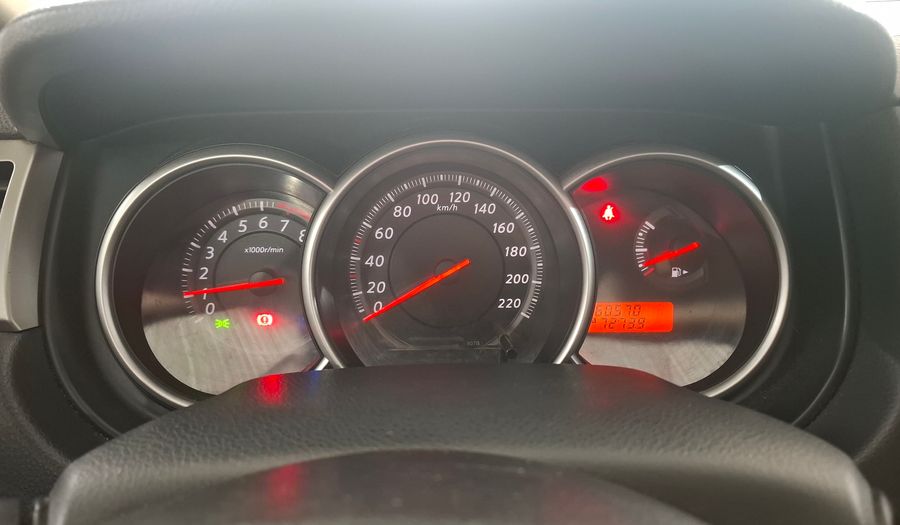 Nissan Tiida 1.8 ACENTA Hatchback 2011