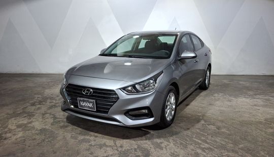 Hyundai • Accent