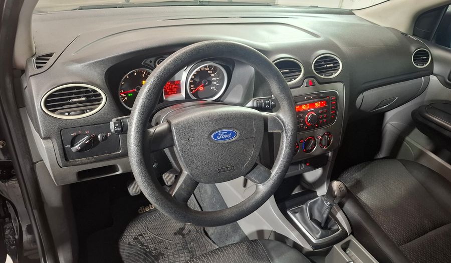 Ford Focus Ii 1.6 STYLE Hatchback 2012