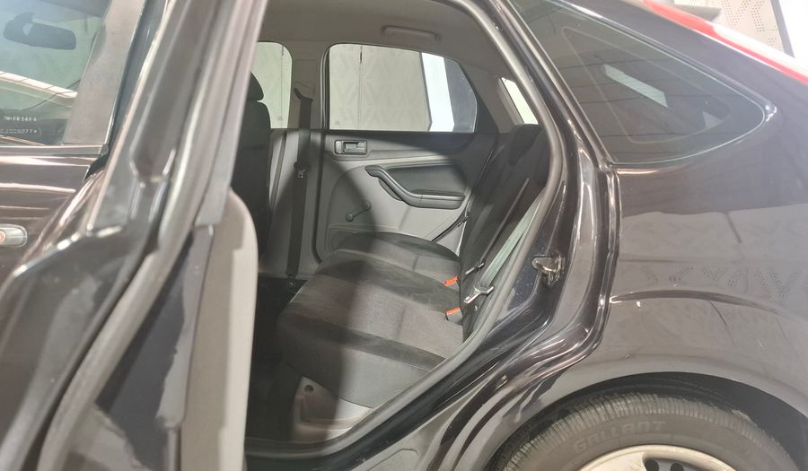 Ford Focus Ii 1.6 STYLE Hatchback 2012