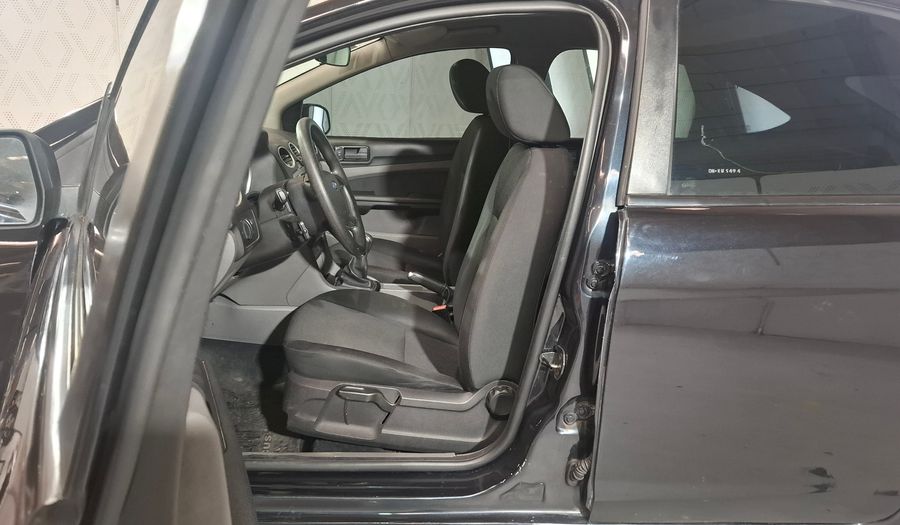 Ford Focus Ii 1.6 STYLE Hatchback 2012