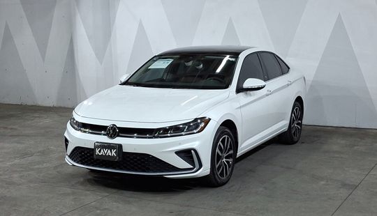Volkswagen • Jetta