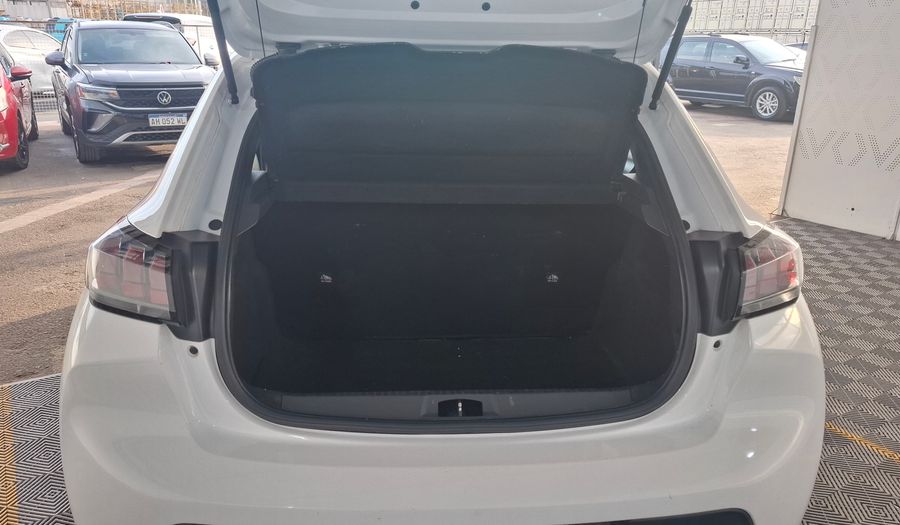 Peugeot 208 1.6L LIKE PACK Hatchback 2022