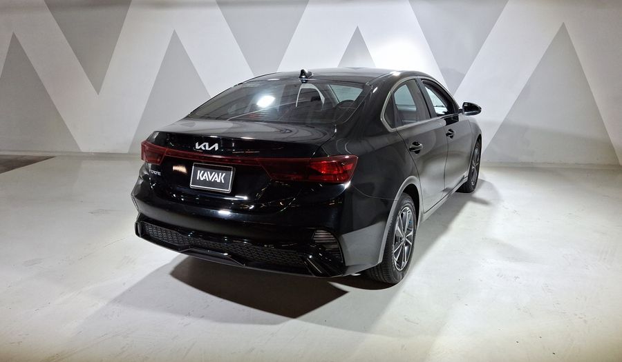 Kia Forte 2.0 EX IVT Sedan 2023