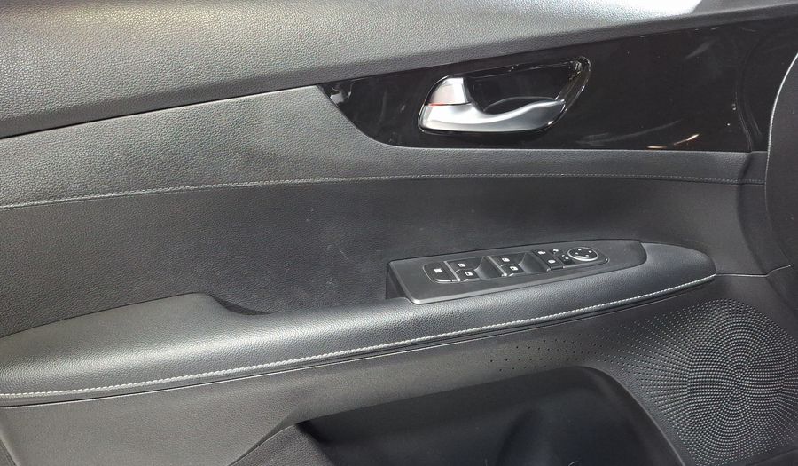 Kia Forte 2.0 EX IVT Sedan 2023