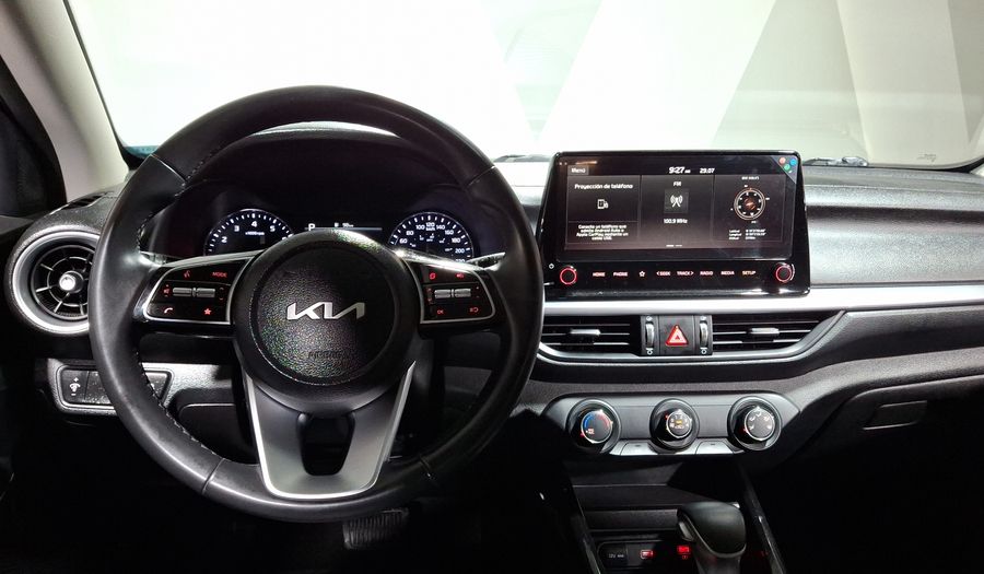 Kia Forte 2.0 EX IVT Sedan 2023