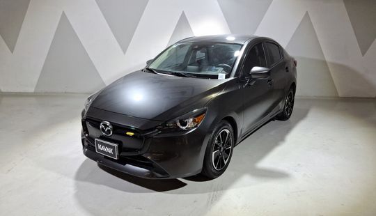 Mazda • Mazda 2