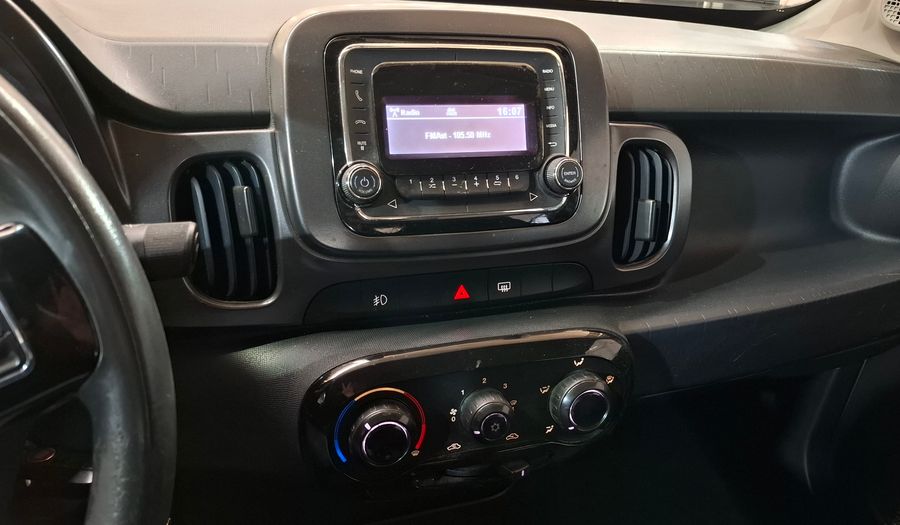 Fiat Mobi 1.0 EASY Hatchback 2017
