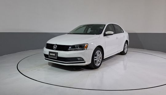 Volkswagen • Jetta