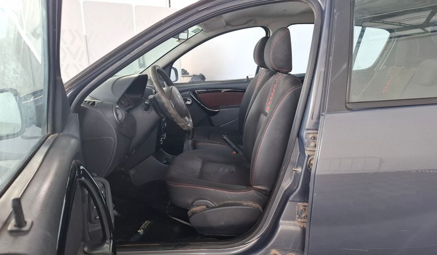 Renault Sandero Stepway 1.6 PH2 STEPWAY DYNAMIQUE Hatchback 2011