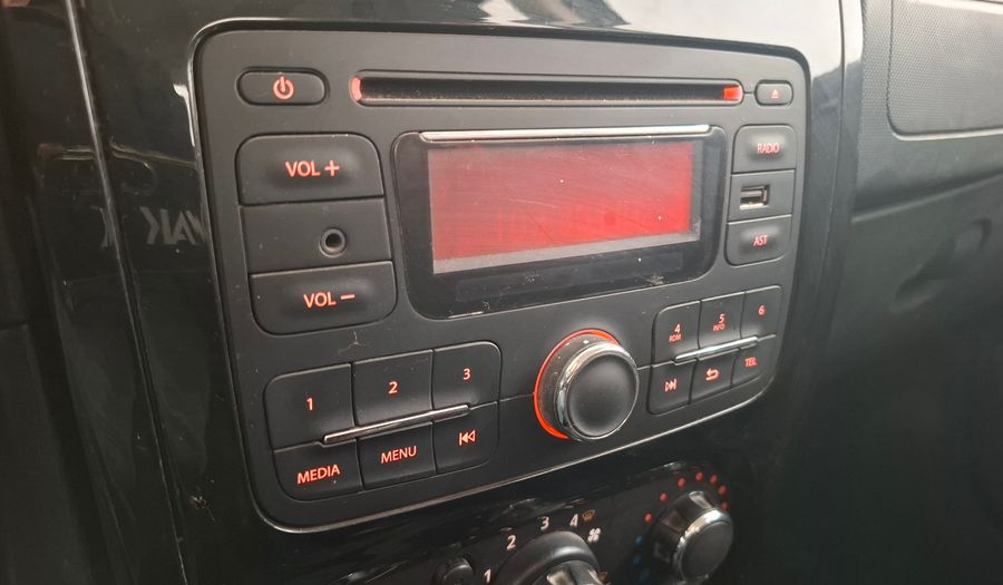 Renault Sandero Stepway 1.6 PH2 STEPWAY DYNAMIQUE Hatchback 2011