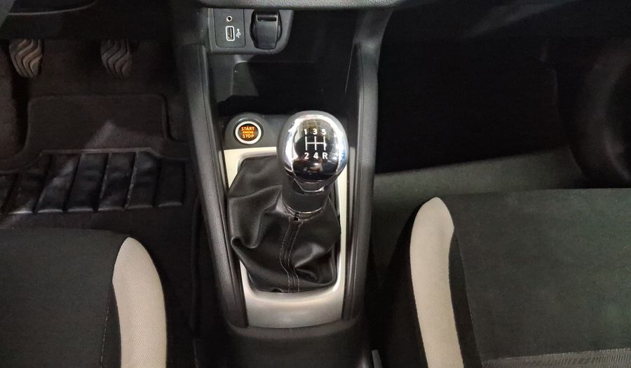 Nissan Versa 1.6 ADVANCE Sedan 2020